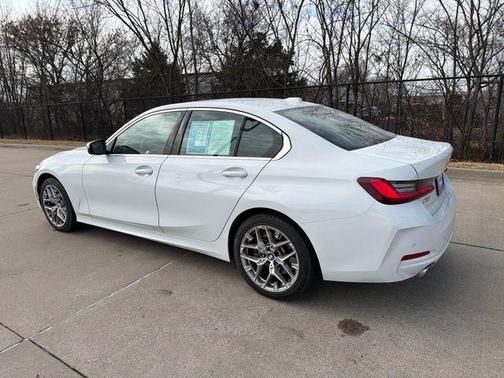 2025 BMW 330 i xDrive