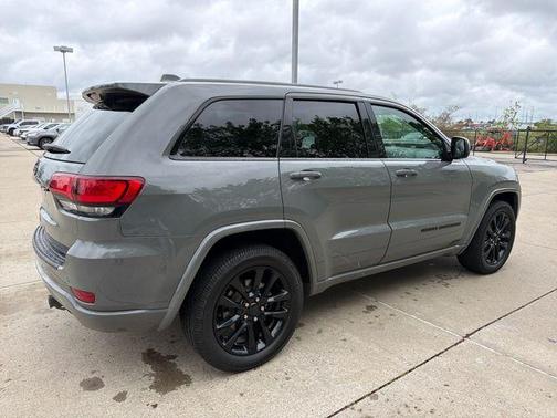 2020 Jeep Grand Cherokee Altitude