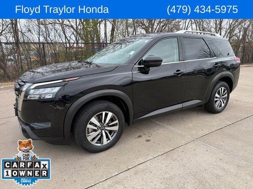 2025 Nissan Pathfinder SL