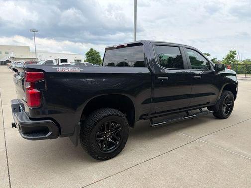 Dark Ash Metallic 2024 Chevrolet Silverado 1500 Custom Trail Boss