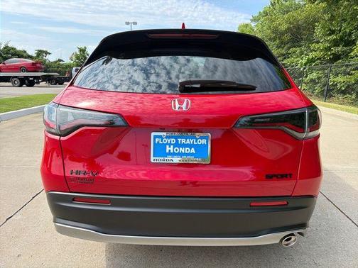 Milano Red 2027 Honda HR-V Sport