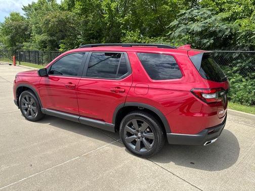 2025 Honda Pilot Sport