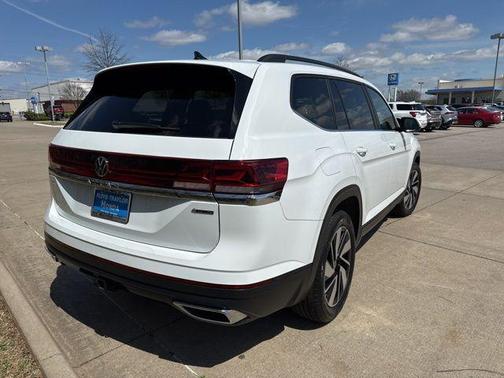 2024 Volkswagen Atlas 2.0T SE