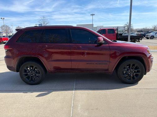 2021 Jeep Grand Cherokee Laredo X