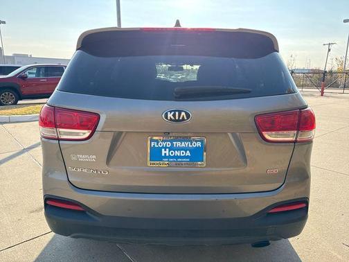 2016 Kia Sorento LX