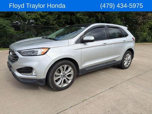 Ingot Silver 2019 Ford Edge Titanium