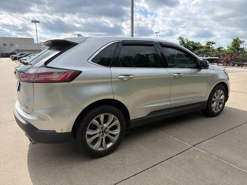 Ingot Silver 2019 Ford Edge Titanium