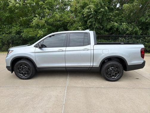 Solar Silver Metallic 2026 Honda Ridgeline TrailSport+