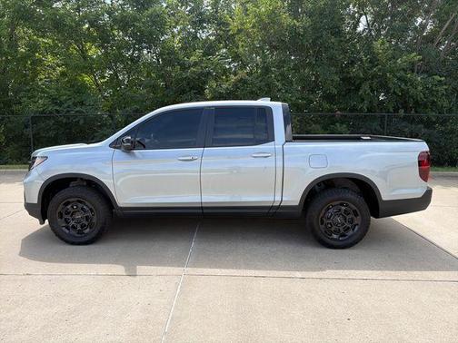 Solar Silver Metallic 2026 Honda Ridgeline TrailSport+