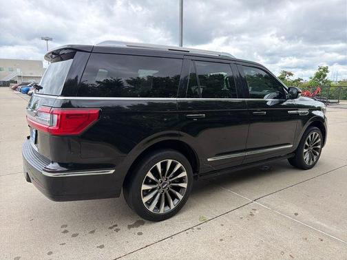 Black 2021 Lincoln Navigator Reserve
