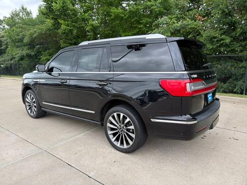 Black 2021 Lincoln Navigator Reserve