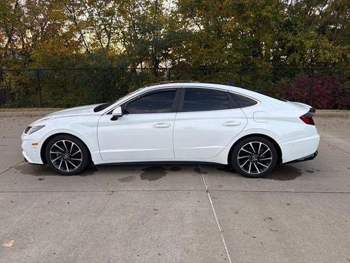 2021 Hyundai SONATA Limited
