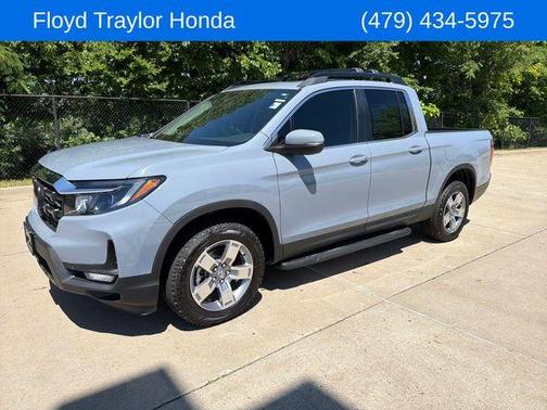 Sonic Gray Pearl 2026 Honda Ridgeline RTL