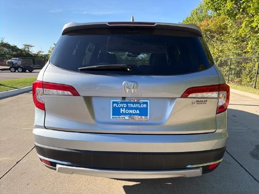 Silver 2021 Honda Pilot Touring