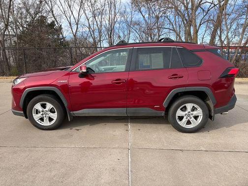 2020 Toyota RAV4 Hybrid XLE