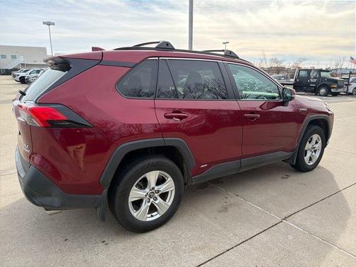 2020 Toyota RAV4 Hybrid XLE