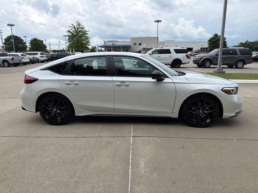 Platinum White Pearl 2026 Honda Civic Sport