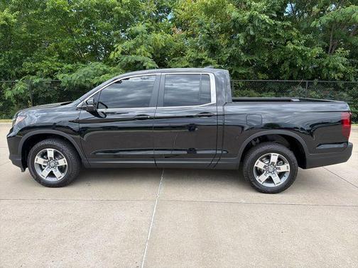 Crystal Black Pearl 2026 Honda Ridgeline RTL