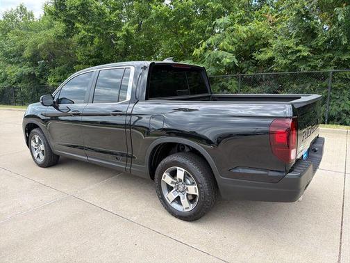 Crystal Black Pearl 2026 Honda Ridgeline RTL