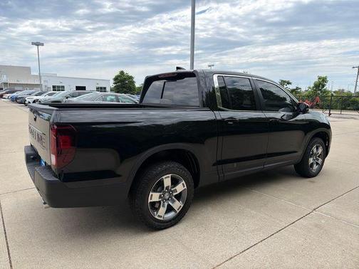 Crystal Black Pearl 2026 Honda Ridgeline RTL