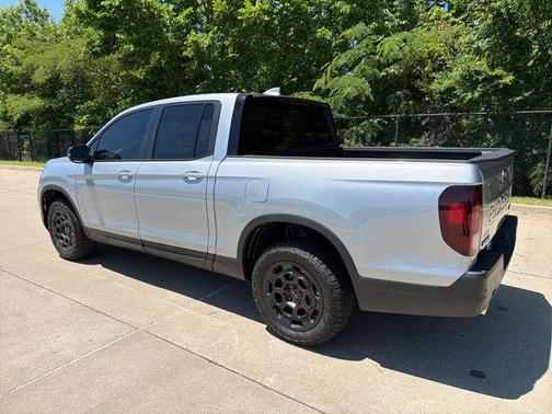 Solar Silver Metallic 2026 Honda Ridgeline TrailSport+