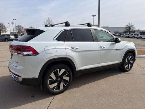 2024 Volkswagen Atlas Cross Sport 2.0T SEL