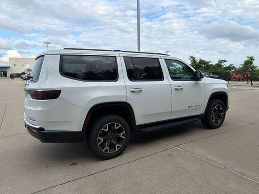 Bright White Clearcoat 2024 Jeep Wagoneer Series III
