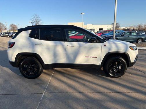 2023 Jeep Compass Trailhawk