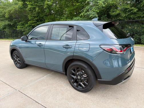 Gray 2024 Honda HR-V Sport