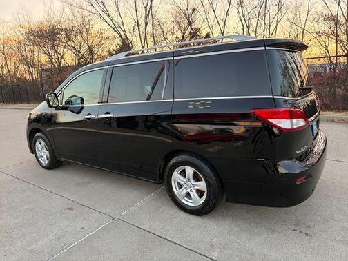 2012 Nissan Quest SV