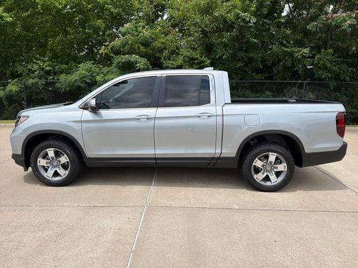 Solar Silver Metallic 2026 Honda Ridgeline RTL