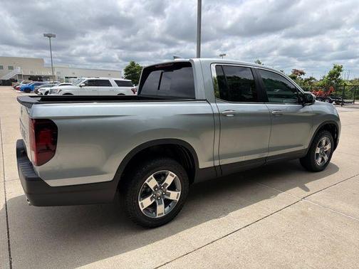 Solar Silver Metallic 2026 Honda Ridgeline RTL
