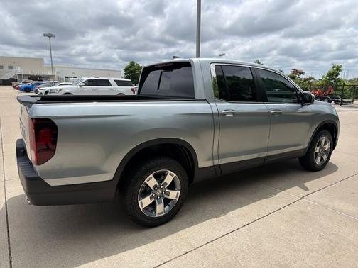 Solar Silver Metallic 2026 Honda Ridgeline RTL