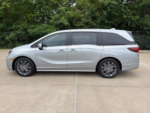 Solar Silver Metallic 2026 Honda Odyssey Touring