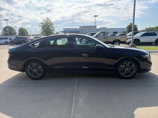 Crystal Black Pearl 2023 Honda Accord EX