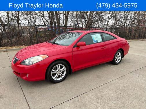 2004 Toyota Camry Solara SLE