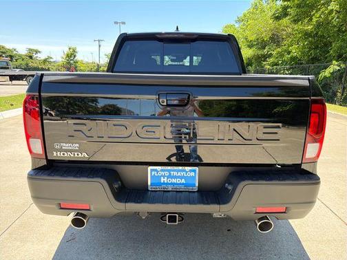 Crystal Black Pearl 2026 Honda Ridgeline RTL