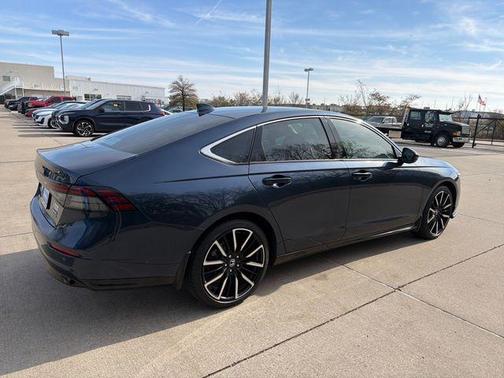2025 Honda Accord Hybrid Touring