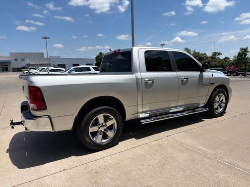 Bright Silver Clearcoat Metallic 2017 RAM 1500 Big Horn