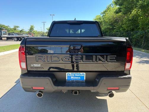 Crystal Black Pearl 2026 Honda Ridgeline Black Edition