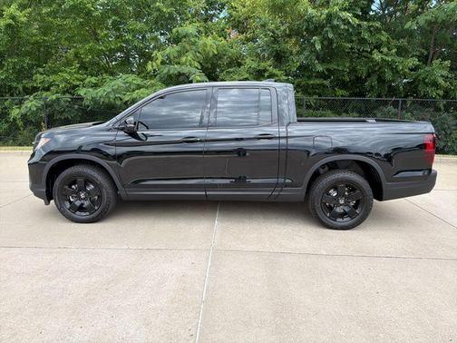 Crystal Black Pearl 2026 Honda Ridgeline Black Edition