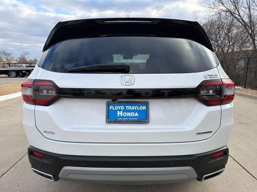 2025 Honda Pilot Touring