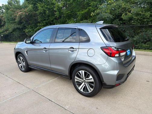 Silver 2024 Mitsubishi Outlander Sport 2.0 SE