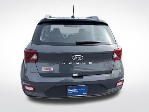 2025 Hyundai VENUE Limited