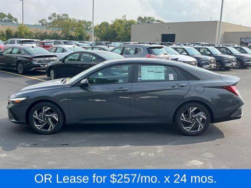 2025 Hyundai ELANTRA HEV SEL Sport