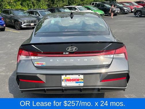 2025 Hyundai ELANTRA HEV SEL Sport