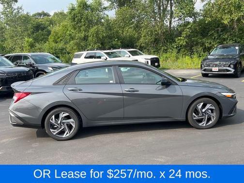 2025 Hyundai ELANTRA HEV SEL Sport