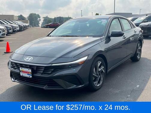 2025 Hyundai ELANTRA HEV SEL Sport