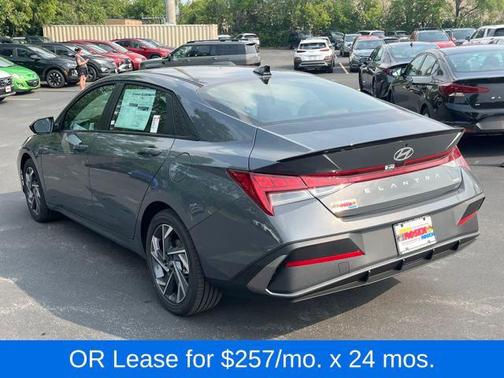 2025 Hyundai ELANTRA HEV SEL Sport