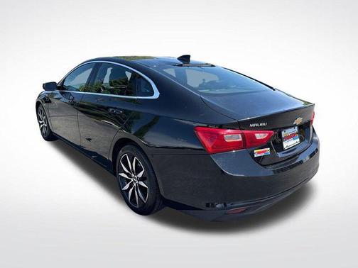 Mosaic Black Metallic 2017 Chevrolet Malibu 1LT